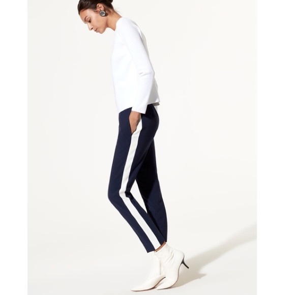 Aritzia Babaton CONAN PANT TERADO in Navy Blue - Picture 2 of 7